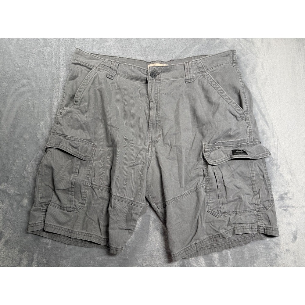 Wrangler Relaxed Fit Cargo Shorts Men 38x10 Gray Cotton High Rise Outdoor Hiking